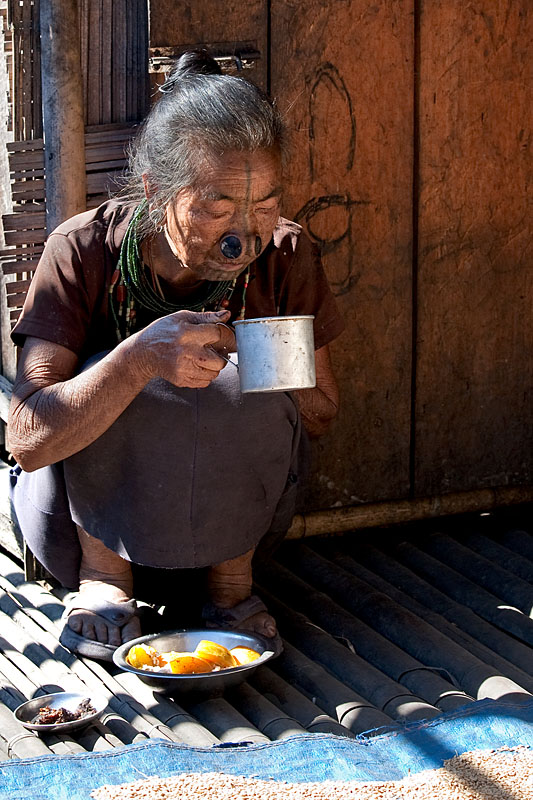  Apatani woman near Ziro